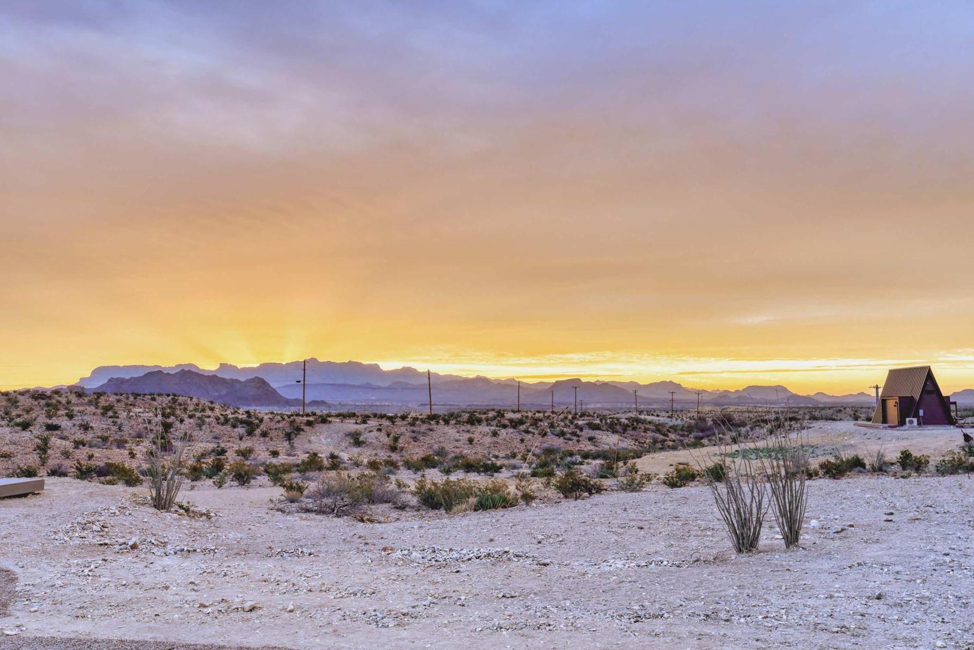 Stardust Luxury Cottage With Loft & A Great View Terlingua Exteriör bild