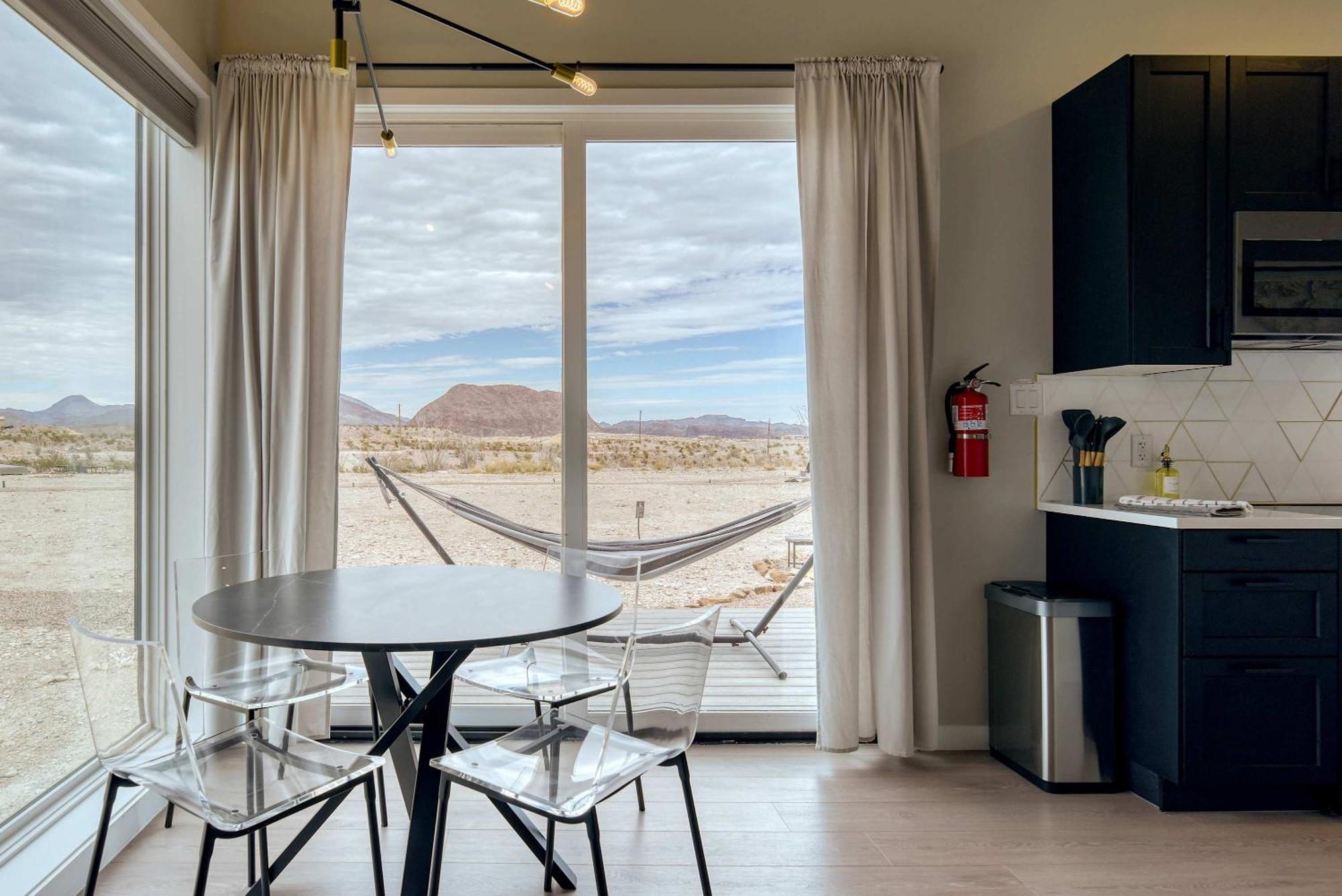 Stardust Luxury Cottage With Loft & A Great View Terlingua Exteriör bild