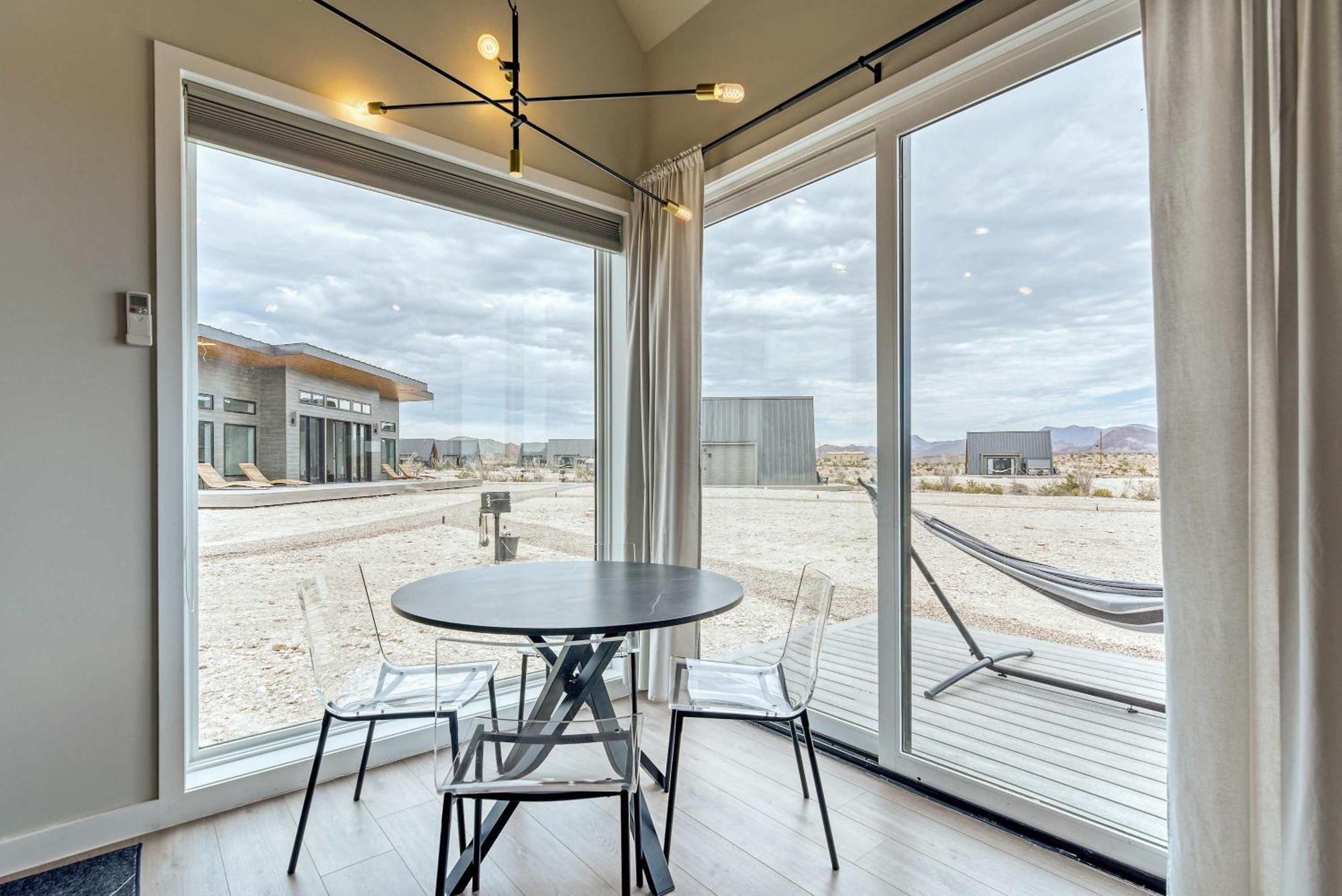 Stardust Luxury Cottage With Loft & A Great View Terlingua Exteriör bild
