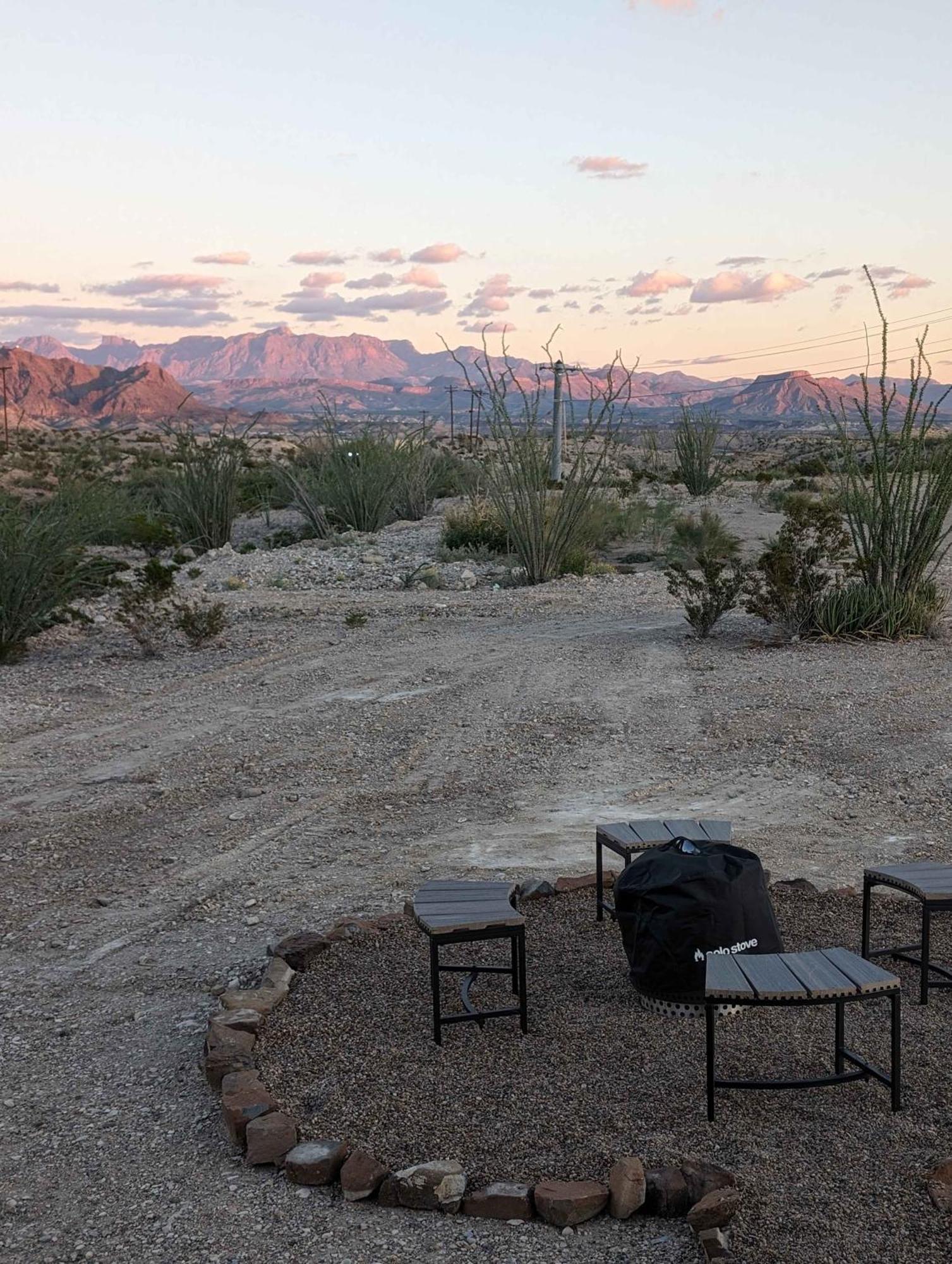 Stardust Luxury Cottage With Loft & A Great View Terlingua Exteriör bild